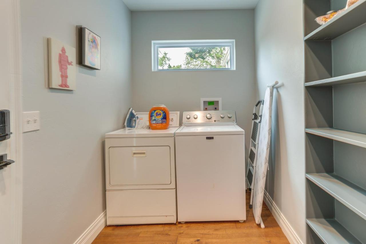 Modern With Private Backyard! Oklahoma City